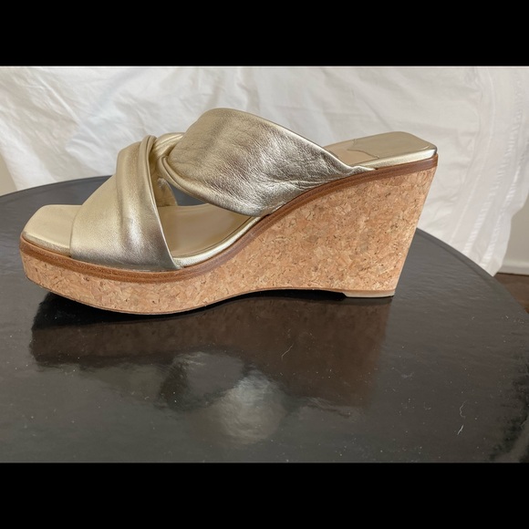 Elegant Jimmy Choo Wedges - Picture 3 of 7